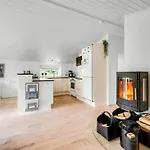 Danica - 500m From The Sea By Interhome *