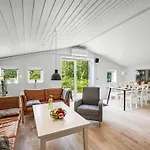 Danica - 500m From The Sea By Interhome בית נופש *