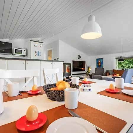 Holiday home Danica - 500m From The Sea In Western Jutland By Interhome Fano