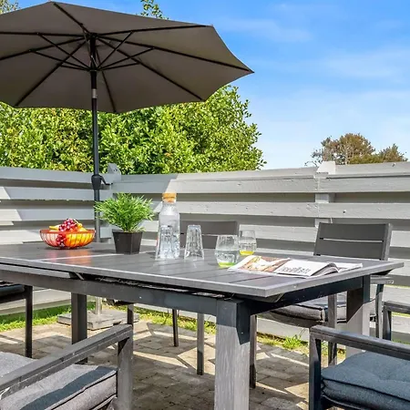 Danica - 500m From The Sea By Interhome